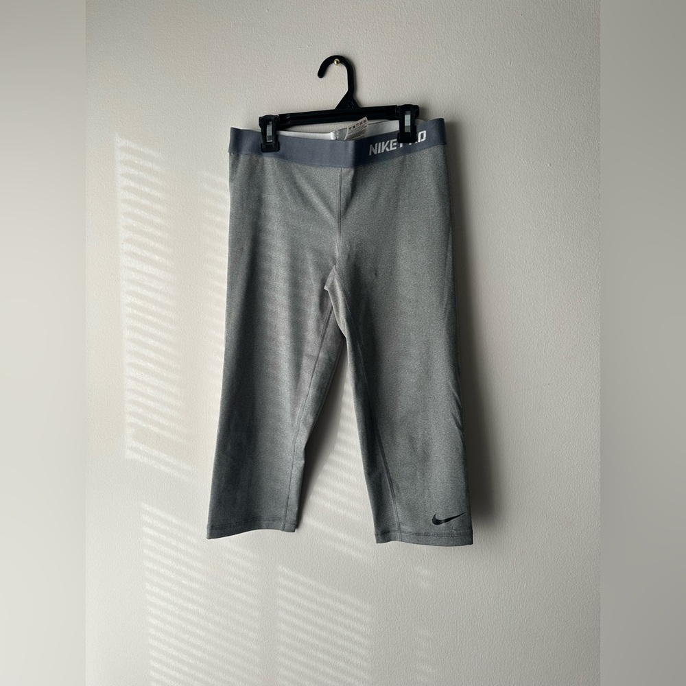 Nike Pro Grey 3/4 Leggings